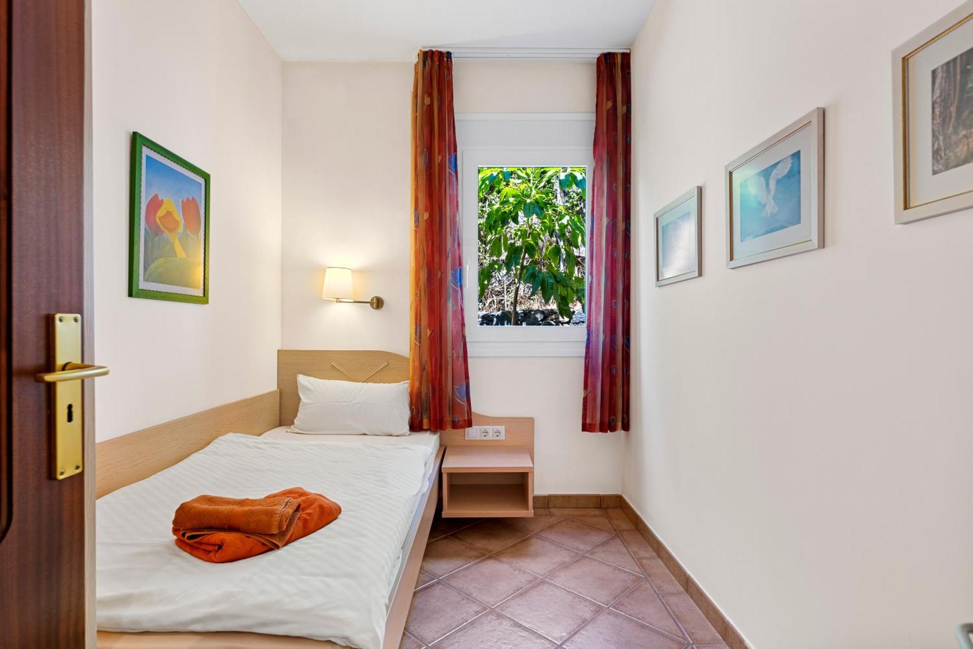 Vistamar Apartment ซานตา เออร์ซูลา ภายนอก รูปภาพ